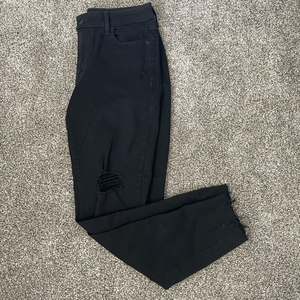 Old Navy Rockstar Super Skinny Distressed Jeans